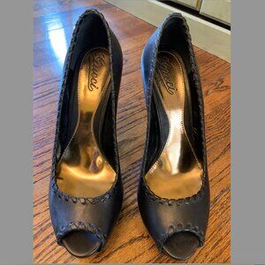 Gucci Black Peep-toe Pump, Size 9.5